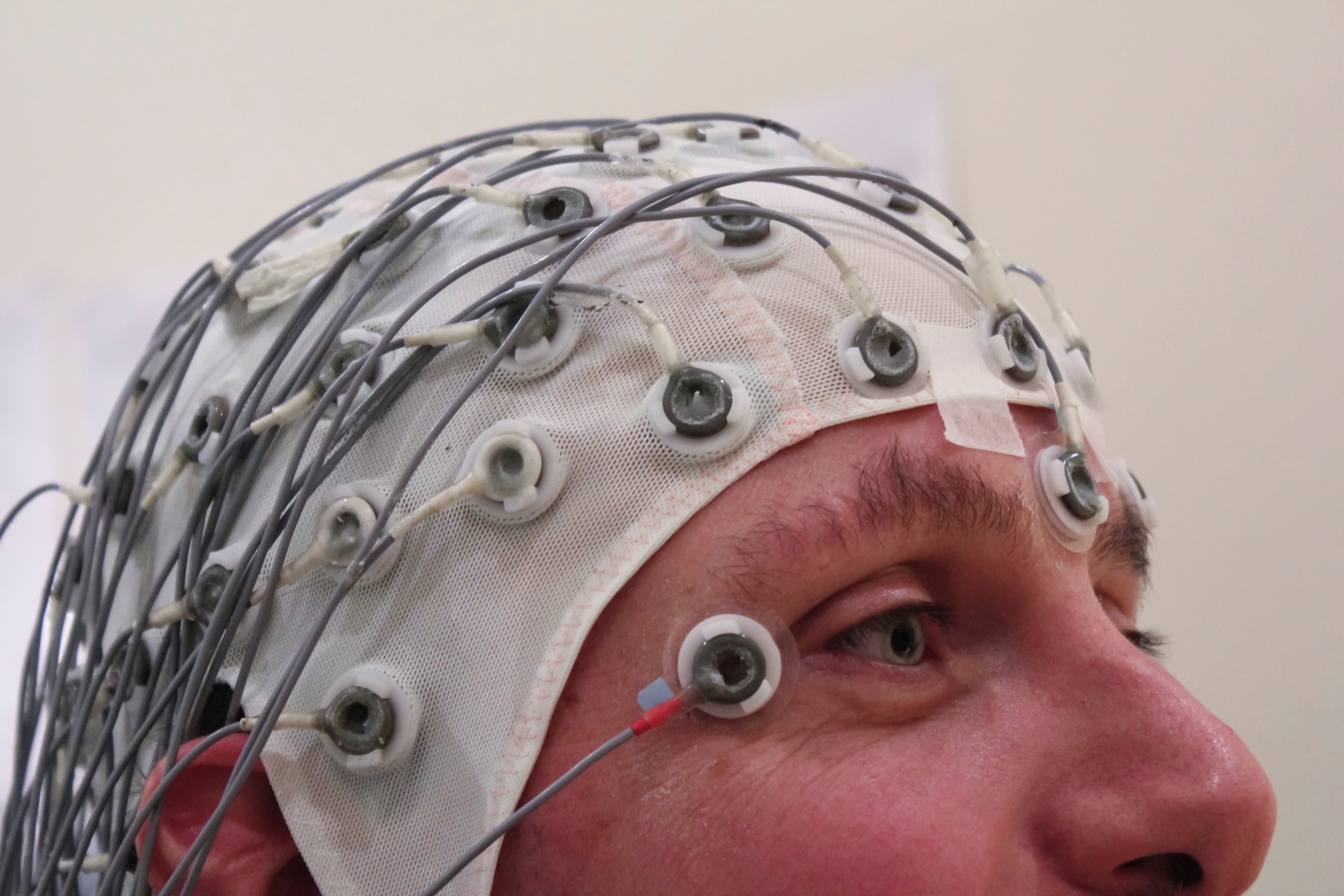 EEG recording cap used as the visual reference for the eye-state classification project.